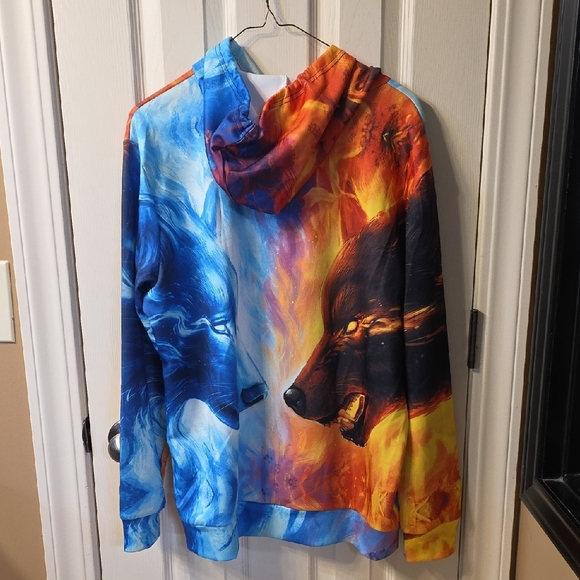 Colorful Wolf Graphic Hoodie - Picture 2 of 2